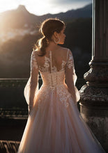 Load image into Gallery viewer, Women Princess A-Line Wedding Dresses Bridal Champagne Puff Sleeve Wedding Gowns Boho Lace Appliques Lace WN2617
