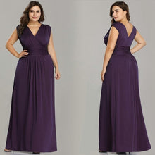 Load image into Gallery viewer, Plus Size Bridesmaid Dresses V Neck Sleeveless Chiffon Dress For Wedding Party Cheap Long Vestido Madrinha N2828
