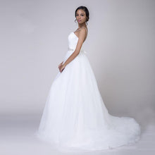 Load image into Gallery viewer, Spaghetti Strap Wedding Dresses Bridal White Tulle Beaded Stones Sashes A-Line Sweetheart Beach Gowns WN2629