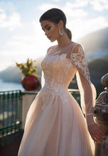Load image into Gallery viewer, Women Princess A-Line Wedding Dresses Bridal Champagne Puff Sleeve Wedding Gowns Boho Lace Appliques Lace WN2617