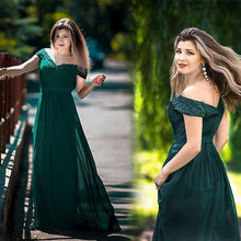 Load image into Gallery viewer, Plus Size Formal Evening Dress Long Elegant A Line V Neck Appliques Red Formal Wedding Party Gowns N2834