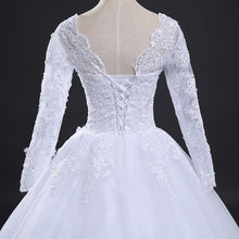 Load image into Gallery viewer, Long Sleeve Wedding Dresses Ball Gown Customized Plus Size Bridal Robe De Mariage Dress Vintage Lace Up WF2603