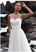 Load image into Gallery viewer, Women Gowns Sleeveless Wedding Dresses Bridal Illusion Simple Beach White Chiffon Strapless Dress WN2602
