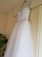 Load image into Gallery viewer, Ball Gown Wedding Dresses Bridal Double Shoulder White/Ivory Lace Up Vintage Plus Size WF2604