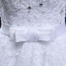 Load image into Gallery viewer, Sleeveless Ball Gown Wedding Dresses Bridal White Floral Lace Applique Mesh Tulle Long Train Chapel Bridal Gown Corset WF2613
