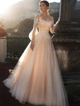 Load image into Gallery viewer, Women Princess A-Line Wedding Dresses Bridal Champagne Puff Sleeve Wedding Gowns Boho Lace Appliques Lace WN2617