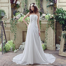 Load image into Gallery viewer, Women A Line Wedding Dresses Bridal Court Train Ivory White Chiffon Tulle Sleeveless Beach Wedding Dress WN2614