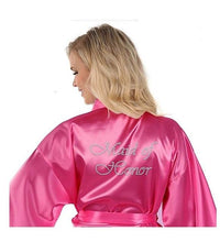 Load image into Gallery viewer, Satin Faux Silk Wedding Bride Bridesmaid Robes White Bridal Dressing Gown Kimono Bathrobes Printed BRIDE at Back N0124 - VINLUVBRIDAL