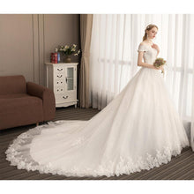 Load image into Gallery viewer, Ball Gown Wedding Dresses Bridal Ivory Luxury Lace Vintage Ivory Plus Size Customized WF2615