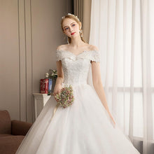 Load image into Gallery viewer, Ball Gown Wedding Dresses Bridal Ivory Luxury Lace Vintage Ivory Plus Size Customized WF2615