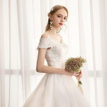 Load image into Gallery viewer, Ball Gown Wedding Dresses Bridal Ivory Luxury Lace Vintage Ivory Plus Size Customized WF2615