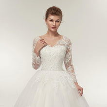 Load image into Gallery viewer, Long Sleeve Wedding Dresses Ball Gown Customized Plus Size Bridal Robe De Mariage Dress Vintage Lace Up WF2603