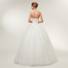 Load image into Gallery viewer, Women Wedding Dresses Bridal Ball Gown Light Ivory Lace Beading Appliques Luxury Sexy Bridal Gowns WF2616