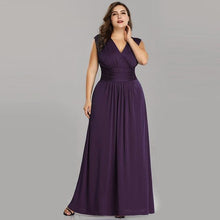 Load image into Gallery viewer, Plus Size Bridesmaid Dresses V Neck Sleeveless Chiffon Dress For Wedding Party Cheap Long Vestido Madrinha N2828